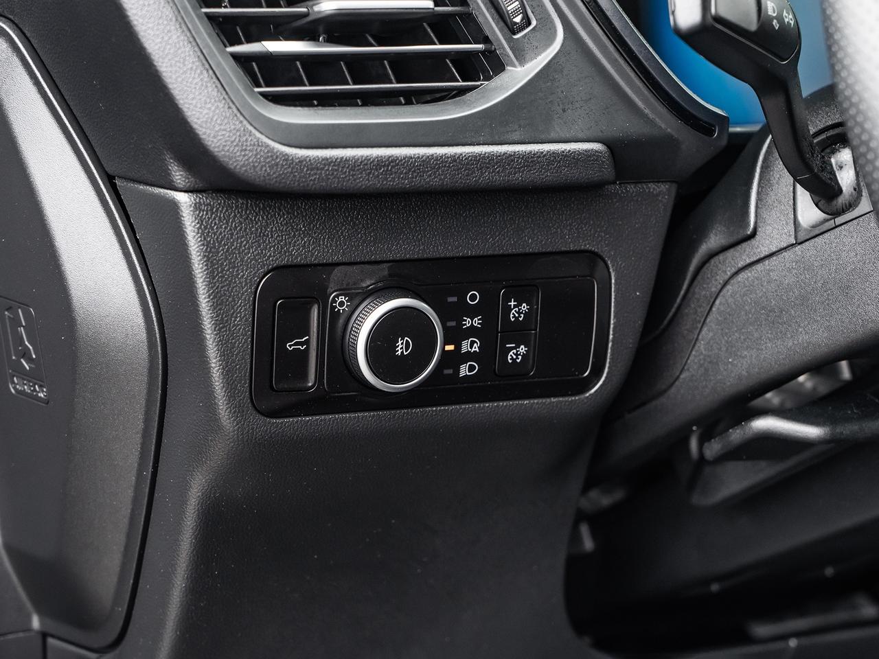 2025 Ford Escape ST-Line Select AWD Photo