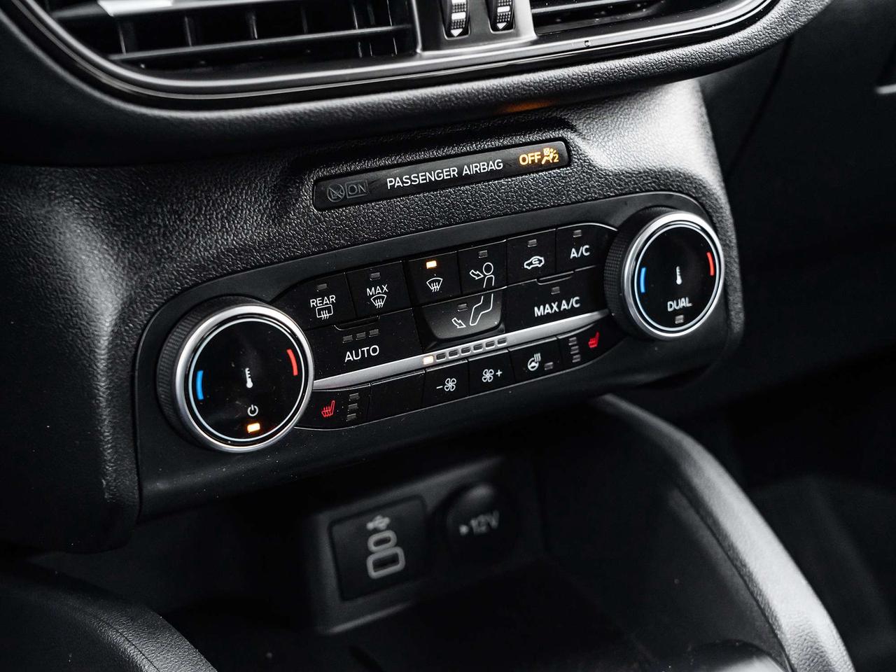 2025 Ford Escape ST-Line Select AWD Photo
