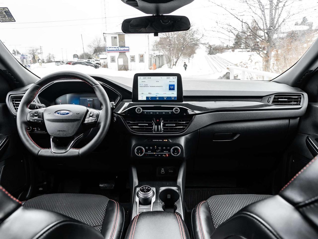 2025 Ford Escape ST-Line Select AWD Photo