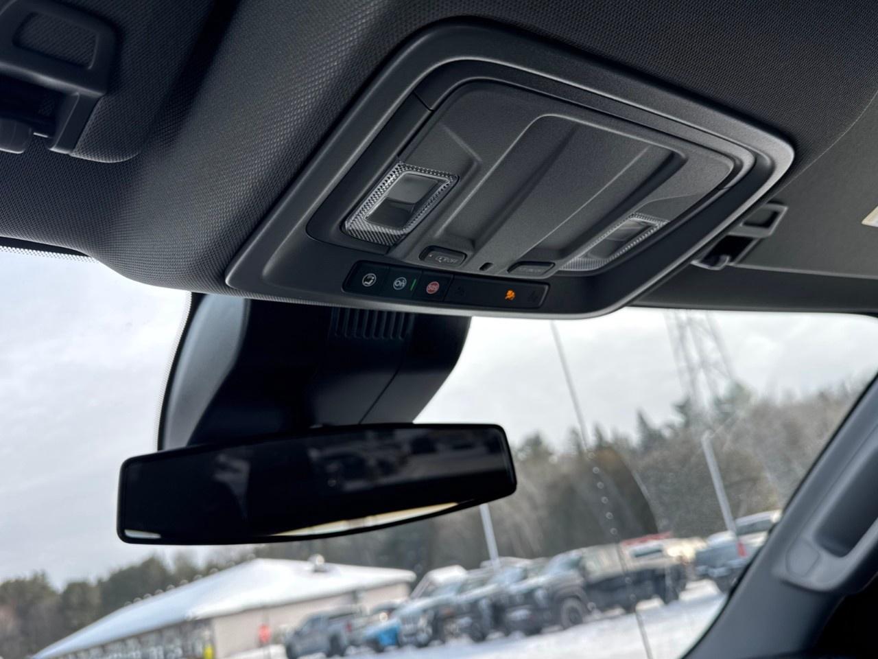 2026 GMC Sierra 1500 Crew Cab Short Box 4-Wheel Drive Pro Photo