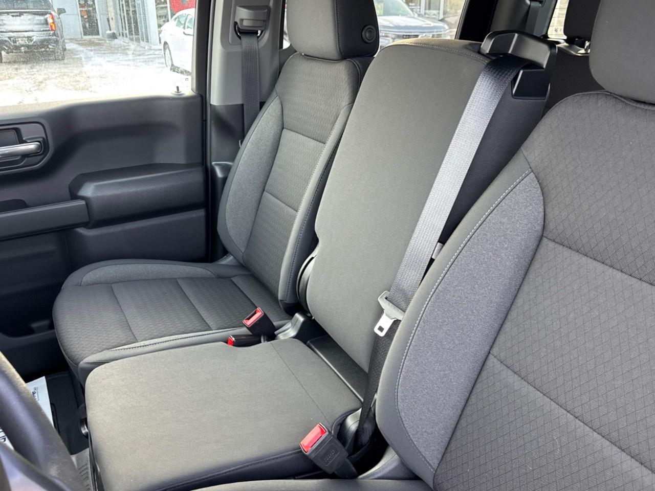 2026 GMC Sierra 1500 Crew Cab Short Box 4-Wheel Drive Pro Photo