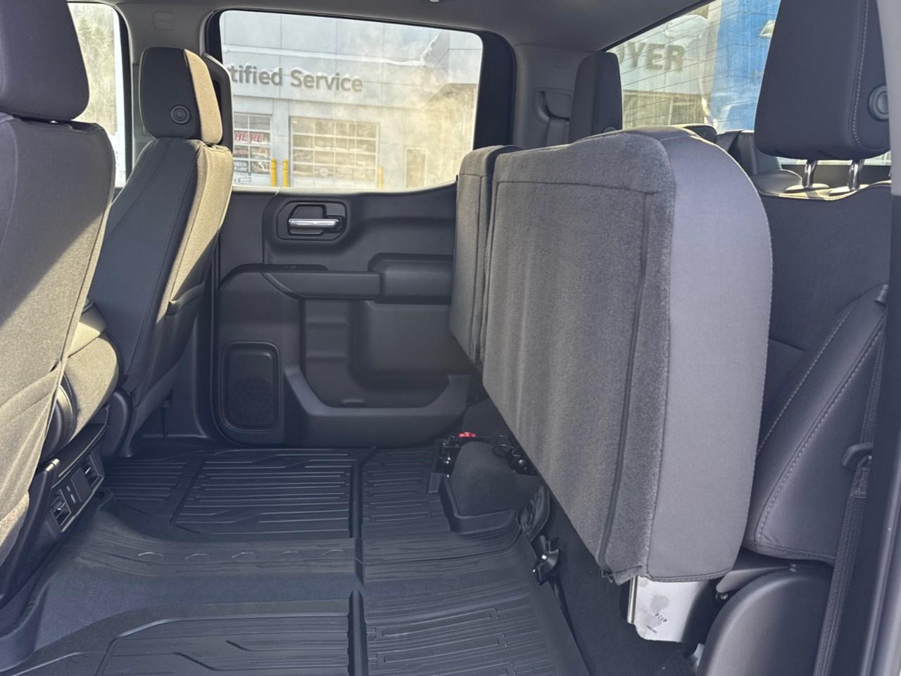 2026 GMC Sierra 1500 Crew Cab Short Box 4-Wheel Drive Pro Photo