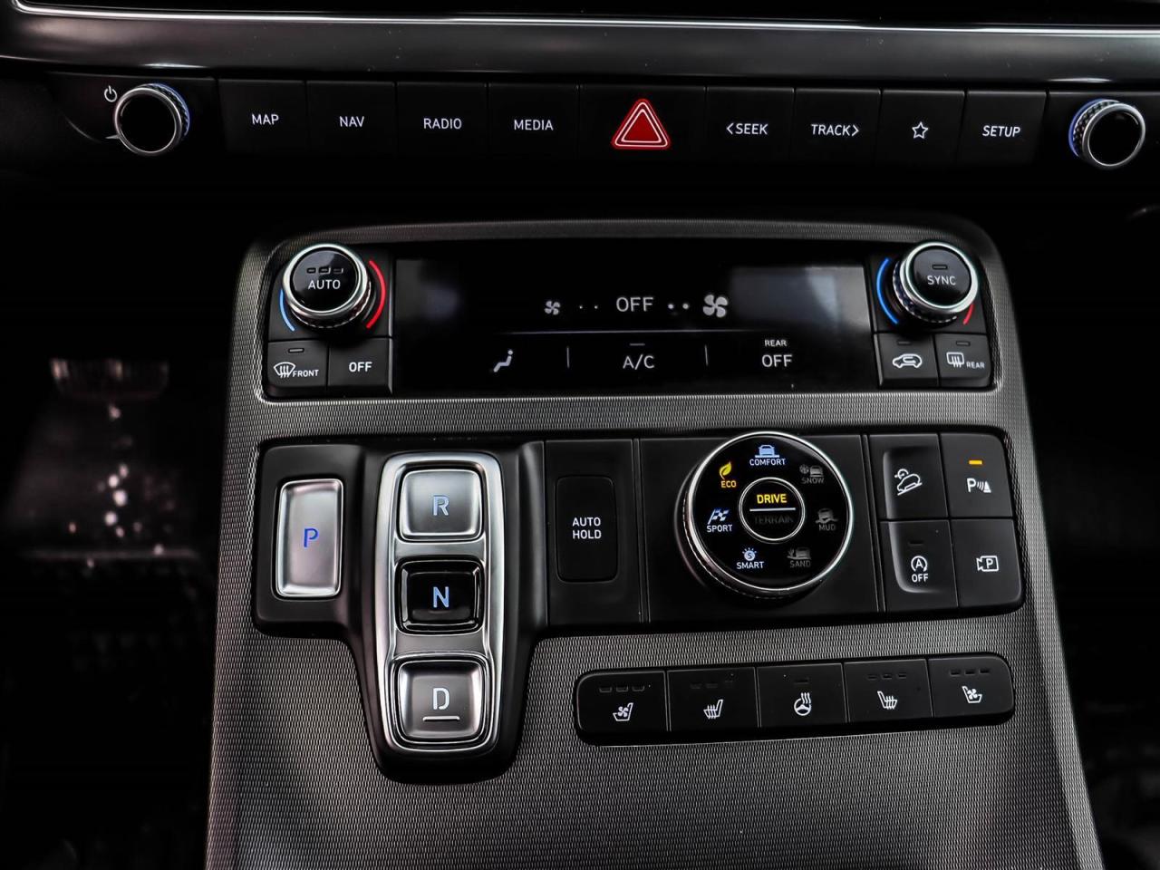 2025 Hyundai PALISADE Ultimate Calligraphy Night Photo