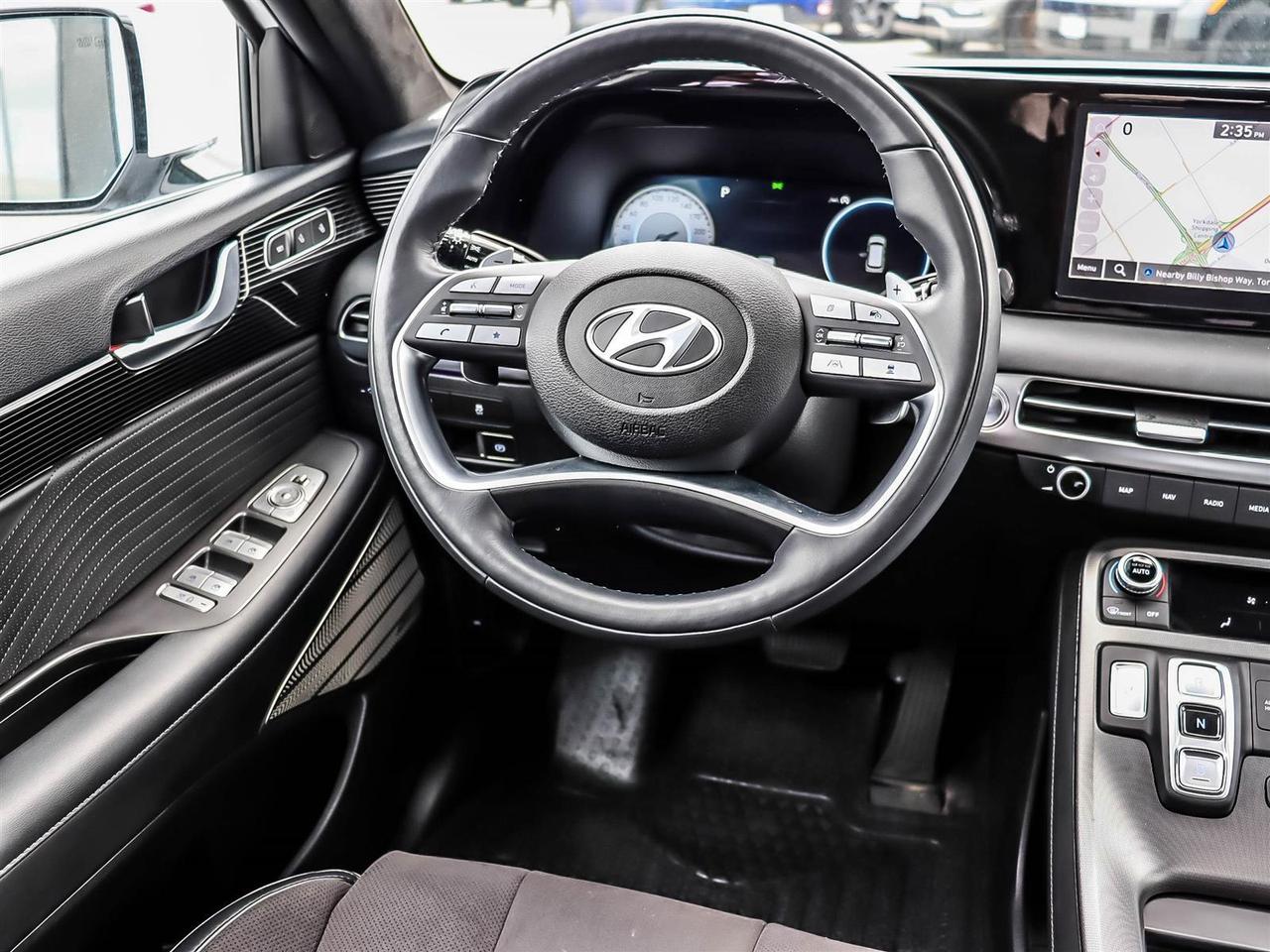 2025 Hyundai PALISADE Ultimate Calligraphy Night Photo