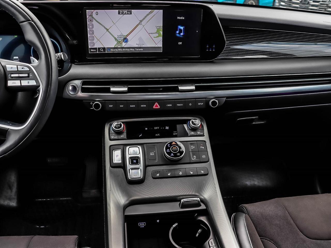 2025 Hyundai PALISADE Ultimate Calligraphy Night Photo