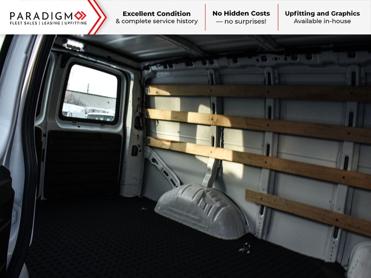 2024 Chevrolet Express 135"wb Low roof Photo