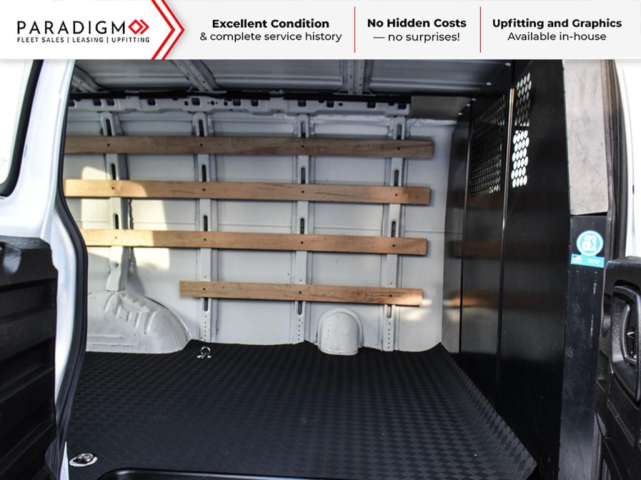 2024 Chevrolet Express 135"wb Low roof Photo