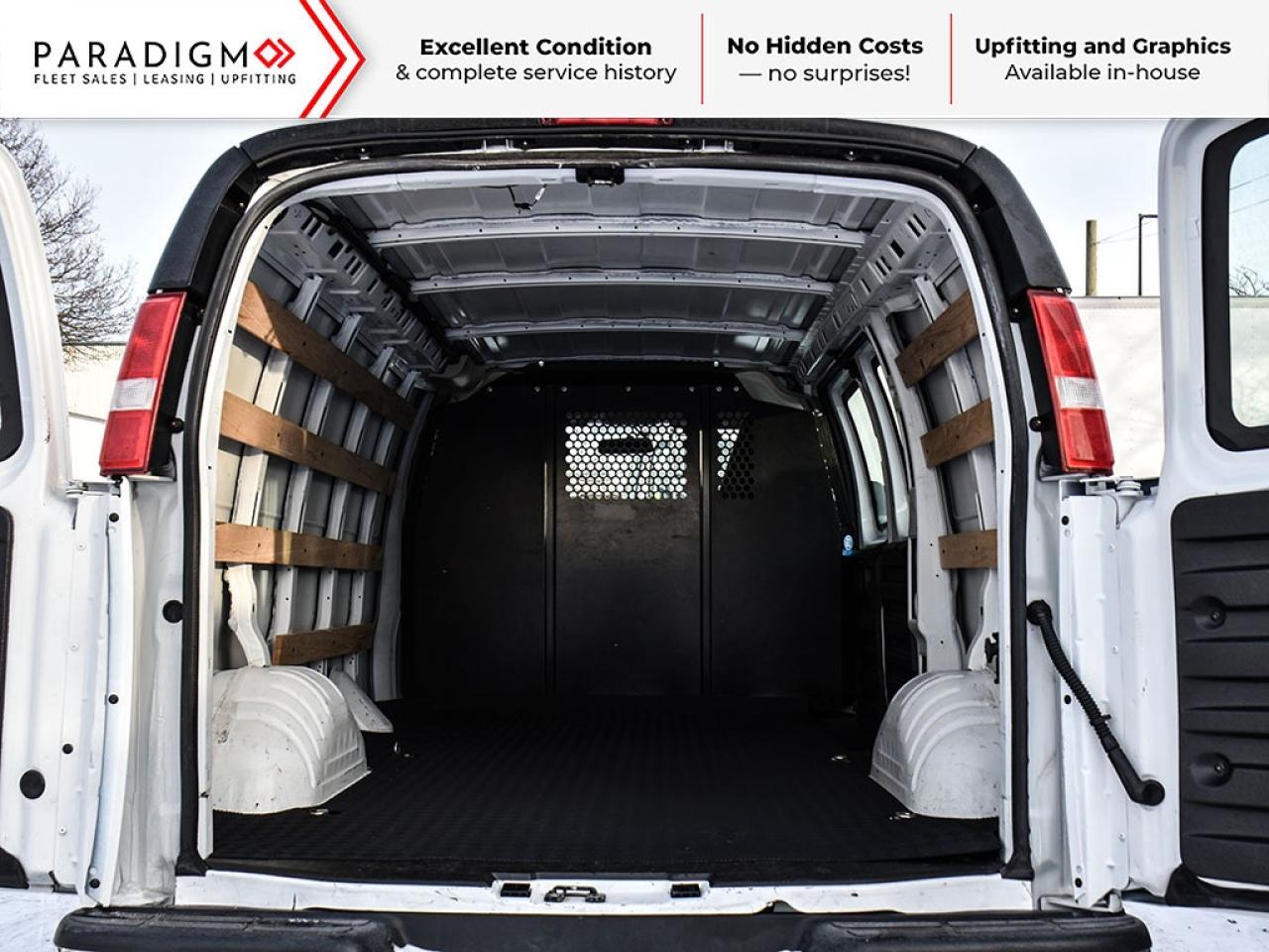 2024 Chevrolet Express 135"wb Low roof Photo