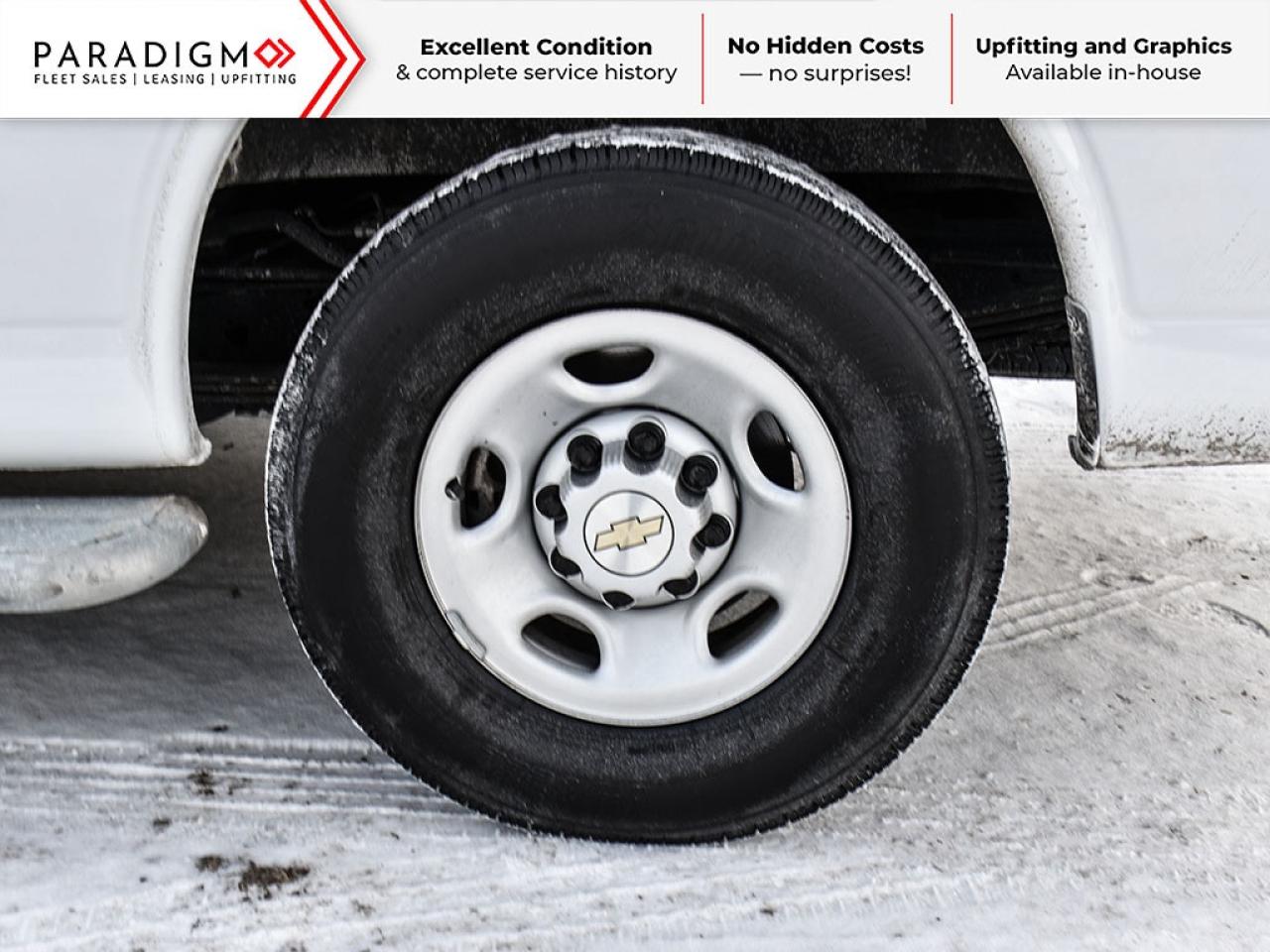 2024 Chevrolet Express 135"wb Low roof Photo