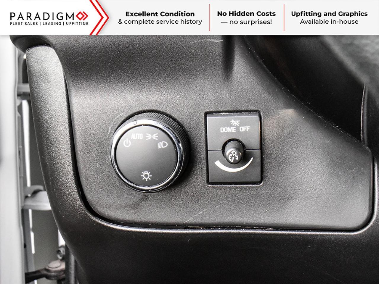 2024 Chevrolet Express 135"wb Low roof Photo