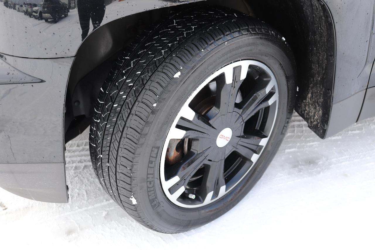 2017 GMC Terrain SLT SUNROOF LEATHER BLIND SPOT HTD SEAT REMOTE STR Photo