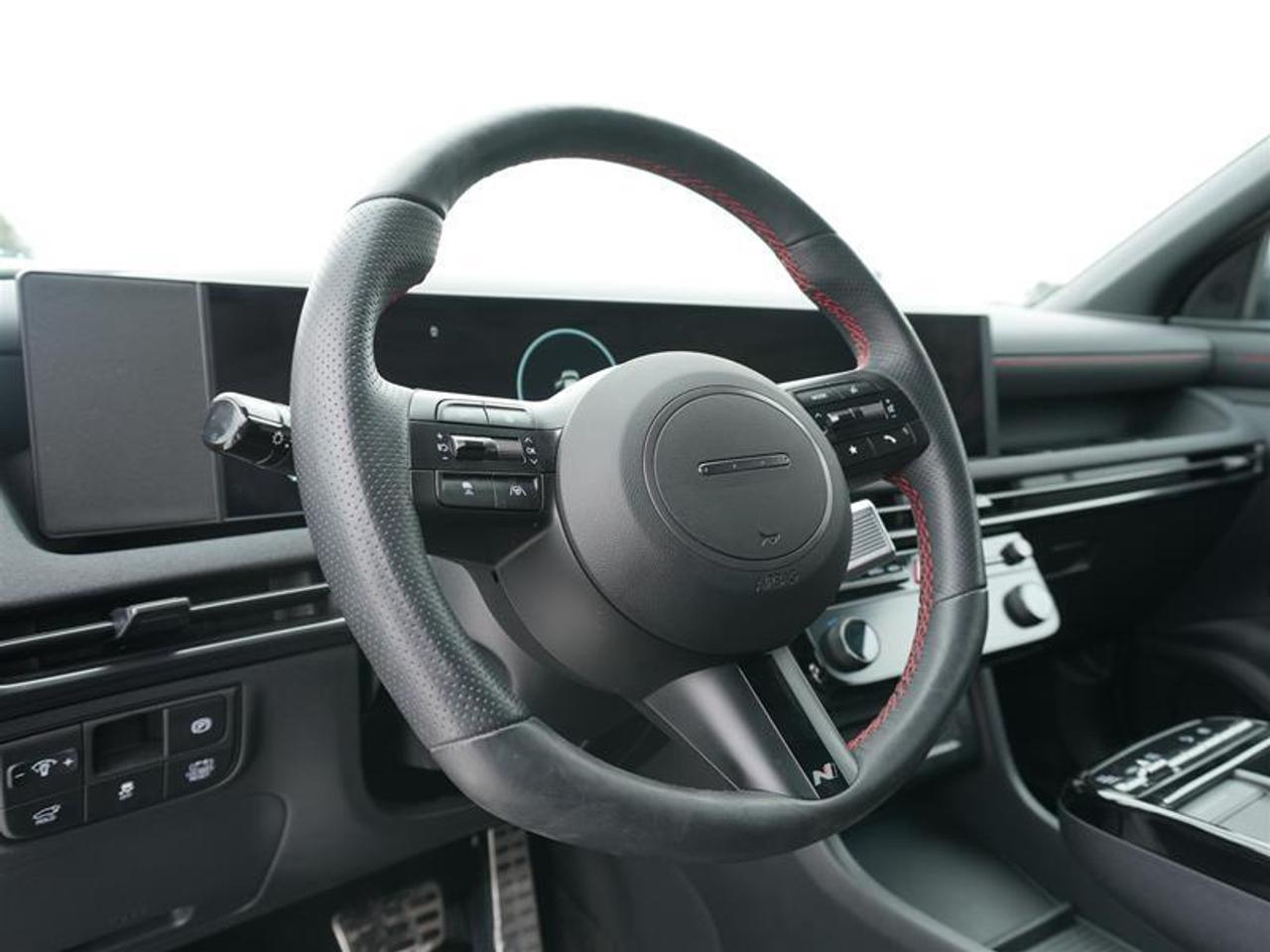 2025 Hyundai Tucson Hybrid N-Line AWD Photo