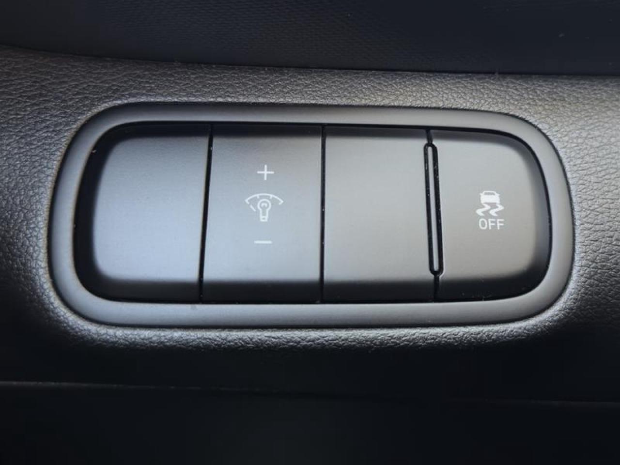 2021 Hyundai Venue FWD Essential IVT Photo