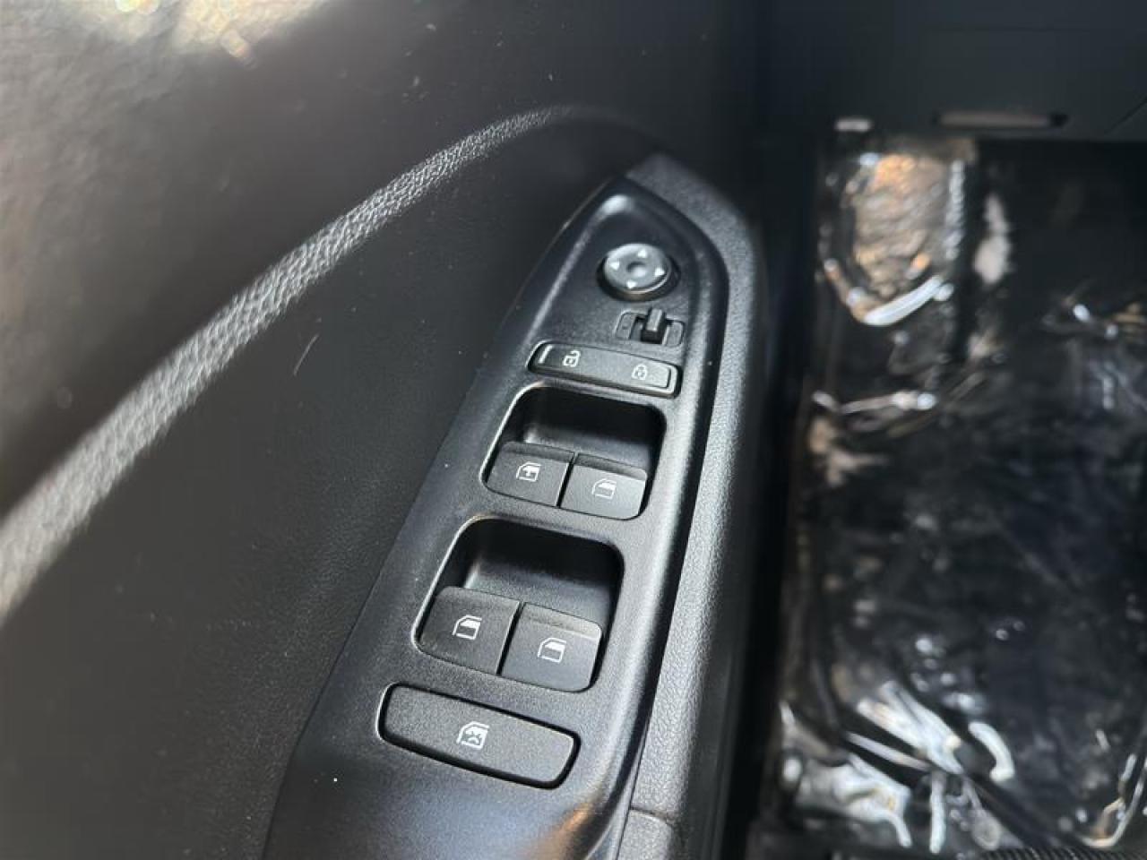 2021 Hyundai Venue FWD Essential IVT Photo