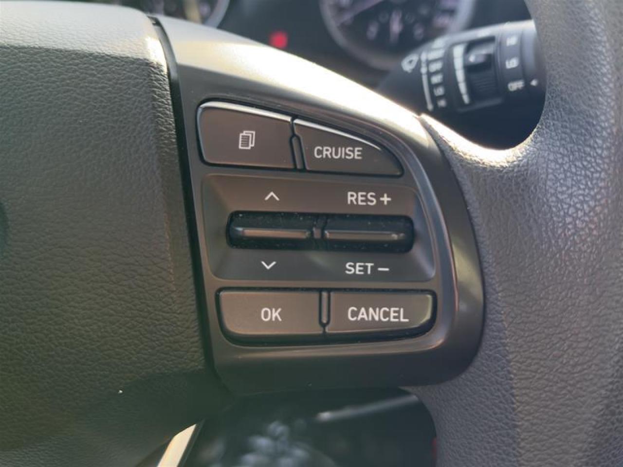 2021 Hyundai Venue FWD Essential IVT Photo