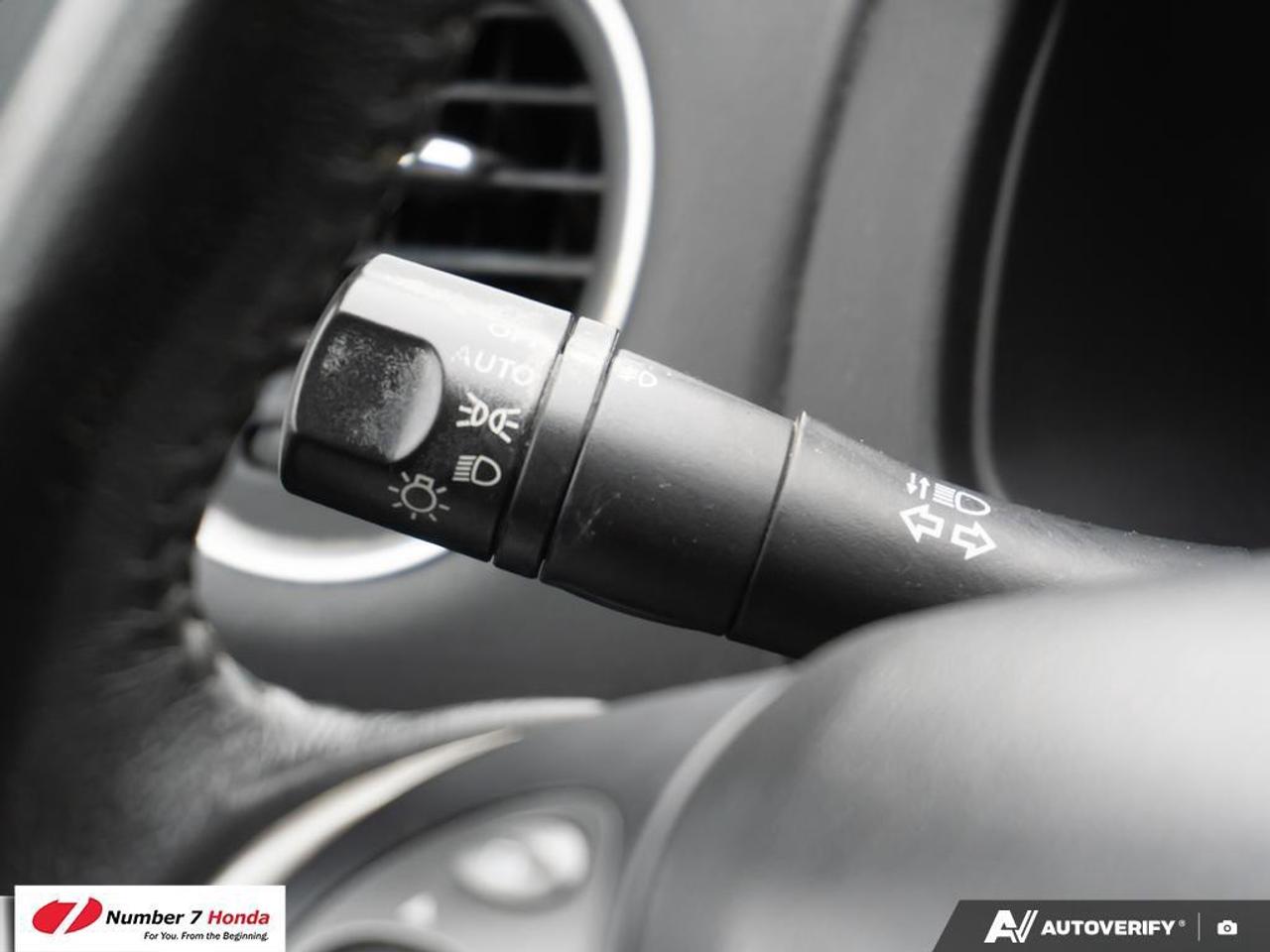 2017 Nissan Pathfinder 4DR 4WD SV Photo