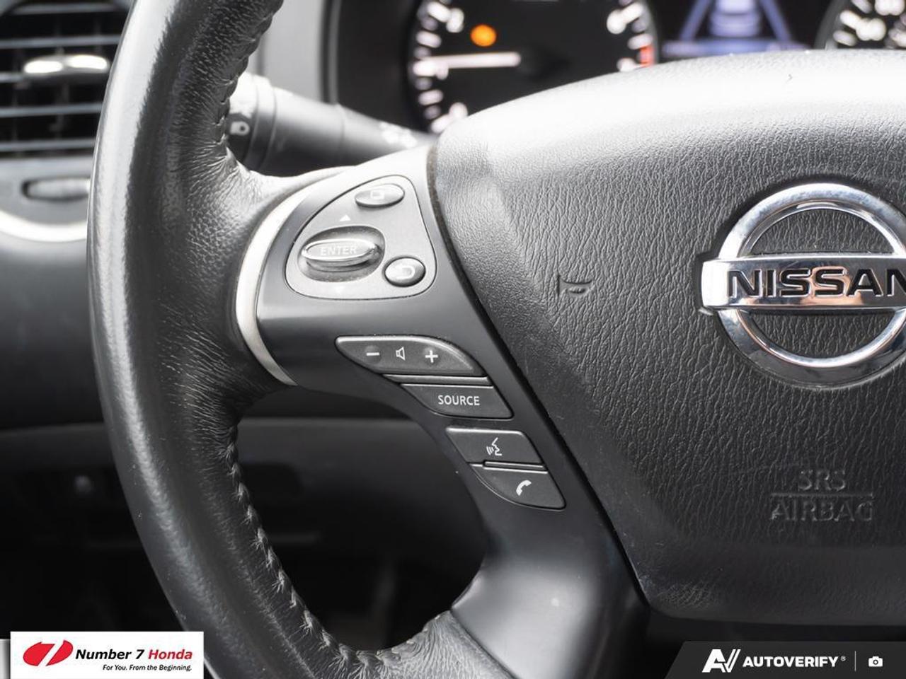 2017 Nissan Pathfinder 4DR 4WD SV Photo