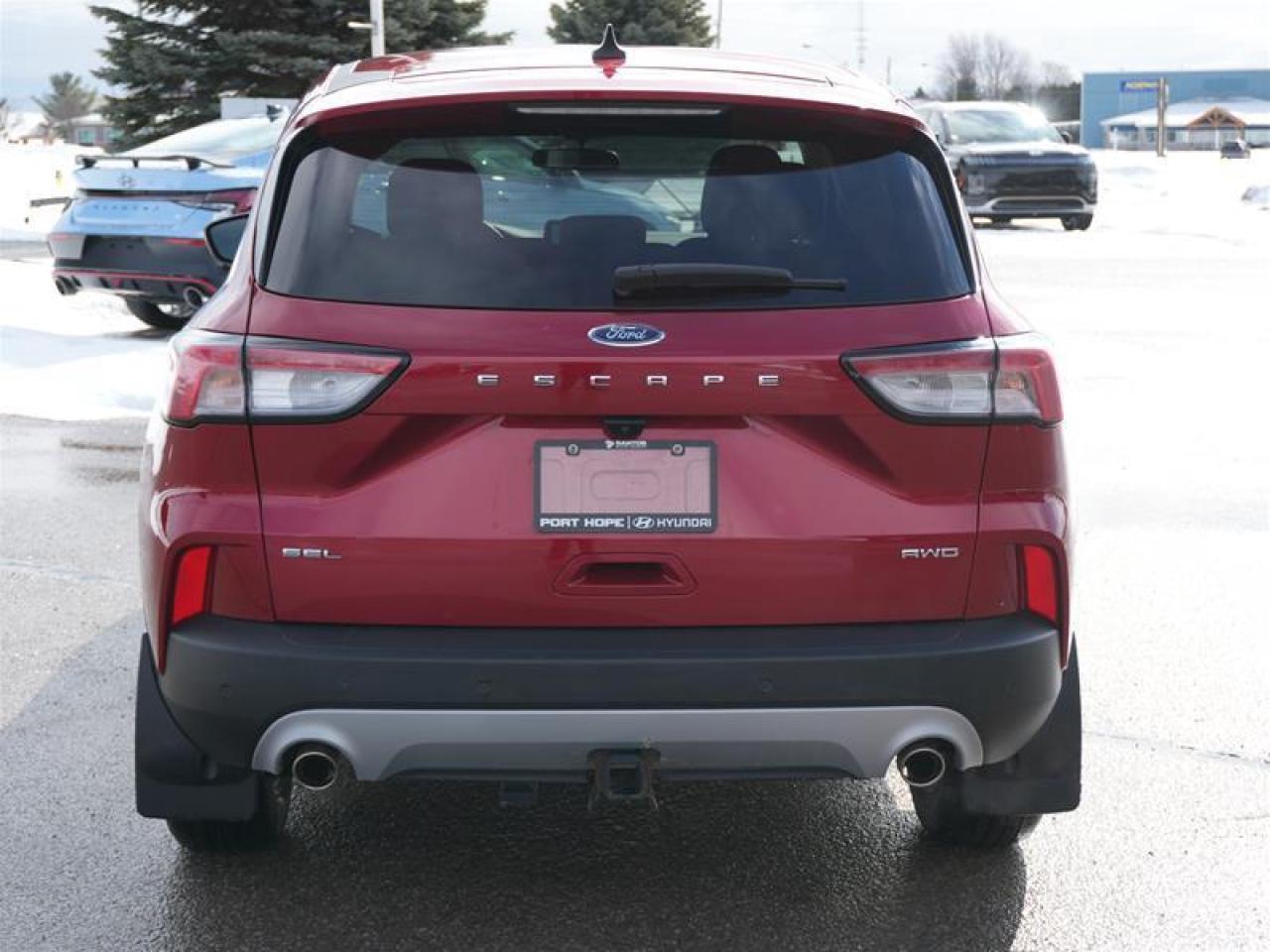 2022 Ford Escape Titanium AWD Photo3