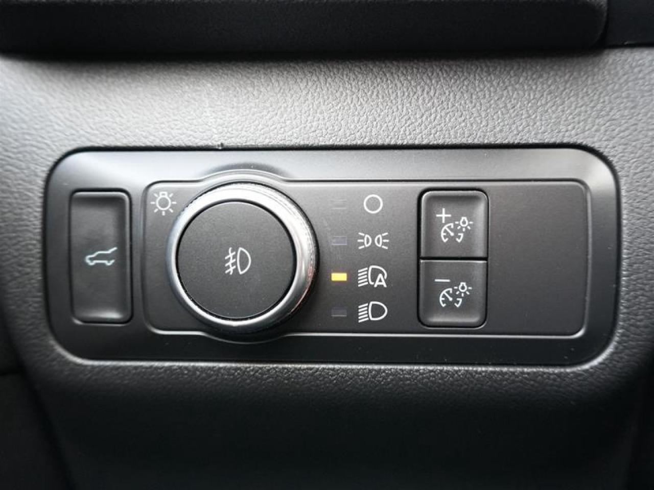 2022 Ford Escape Titanium AWD Photo