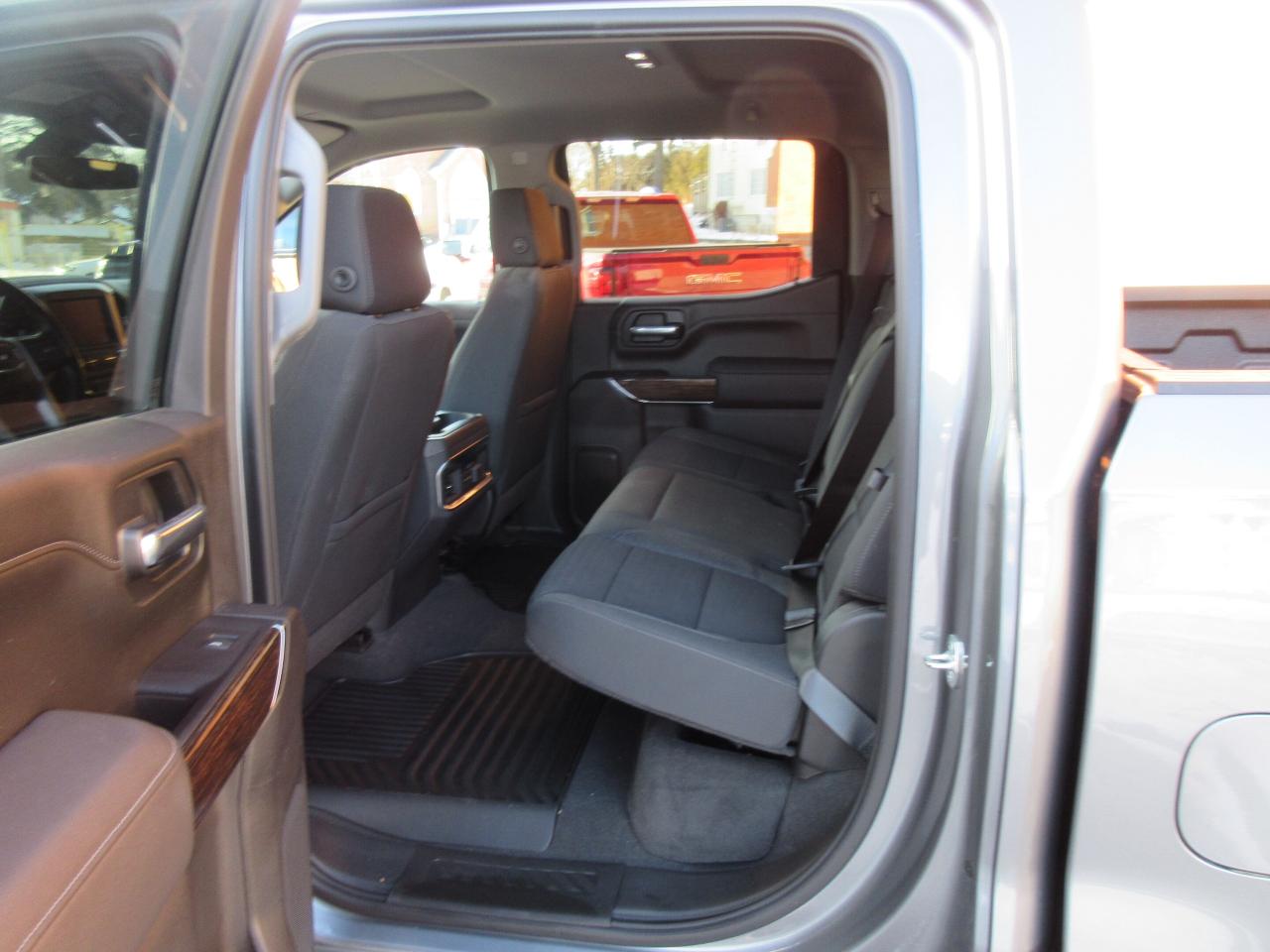 2021 GMC Sierra 1500 4WD Crew Cab 147" Elevation Photo
