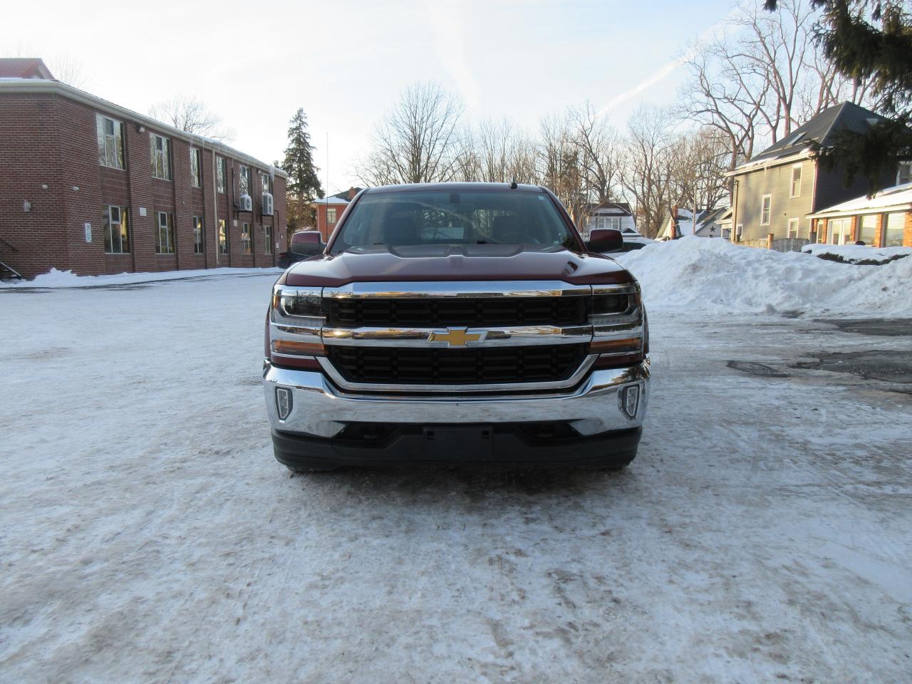 2017 Chevrolet Silverado 1500 4WD CREW CAB 143.5" LT W/1LT Photo
