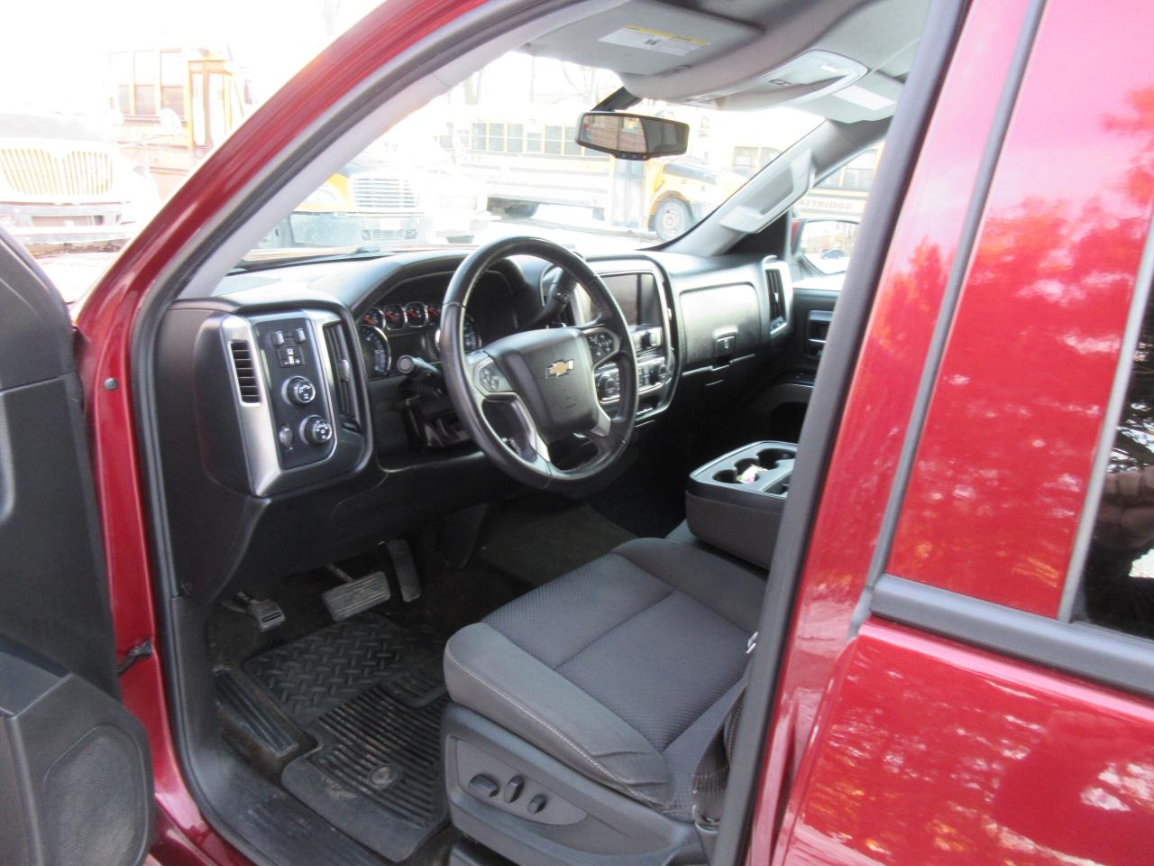 2017 Chevrolet Silverado 1500 4WD CREW CAB 143.5" LT W/1LT Photo