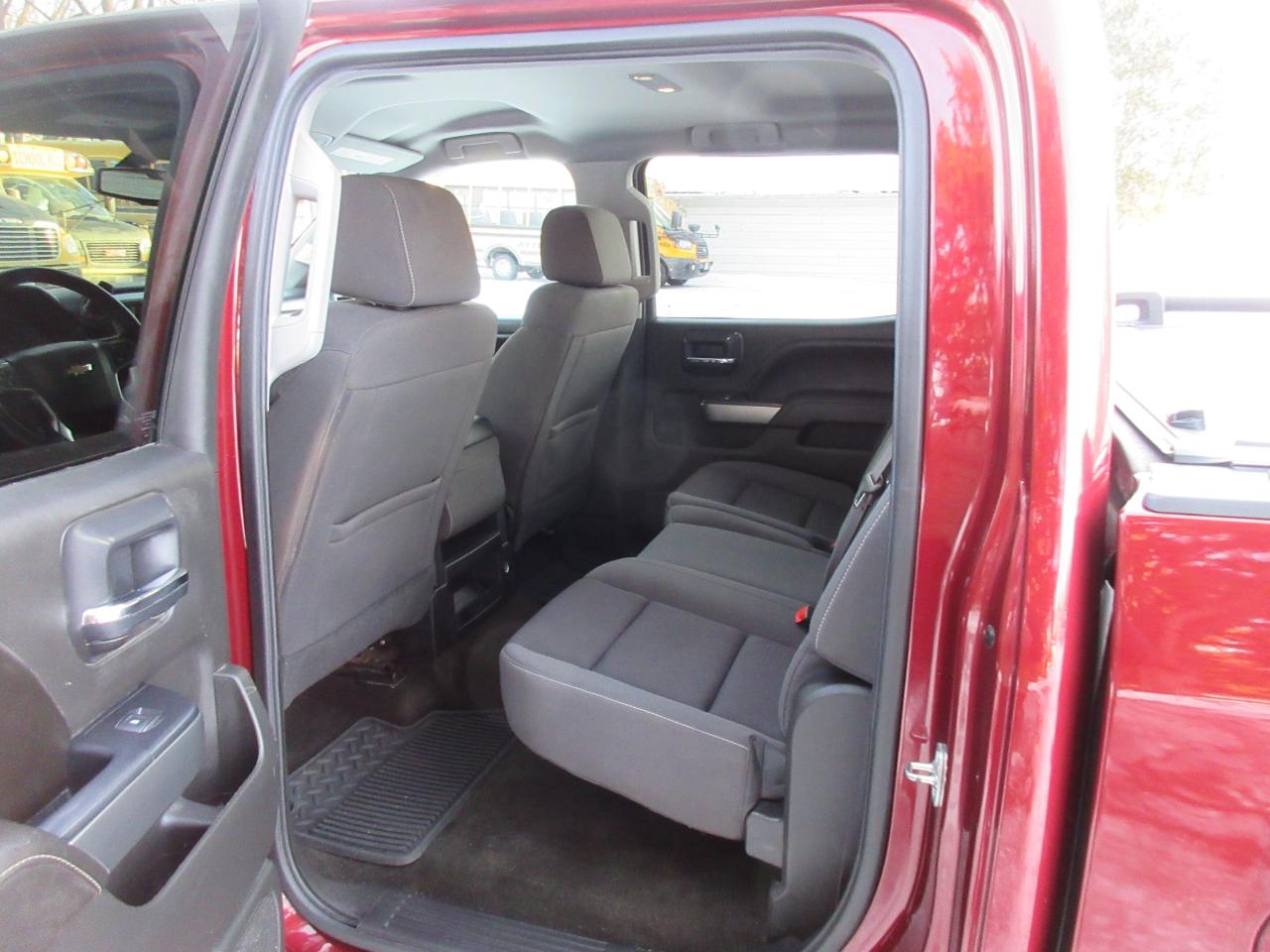 2017 Chevrolet Silverado 1500 4WD CREW CAB 143.5" LT W/1LT Photo