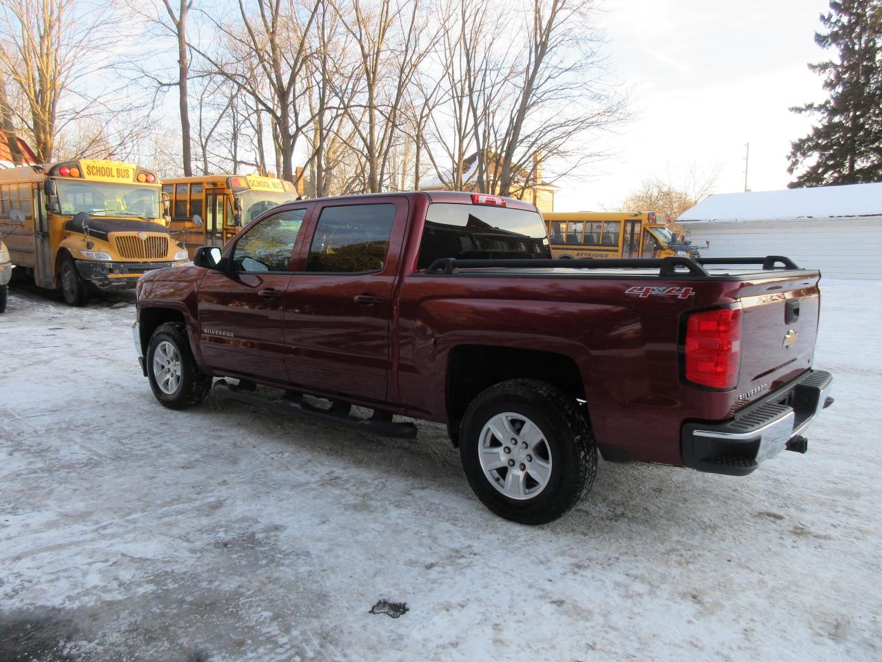 2017 Chevrolet Silverado 1500 4WD CREW CAB 143.5" LT W/1LT Photo
