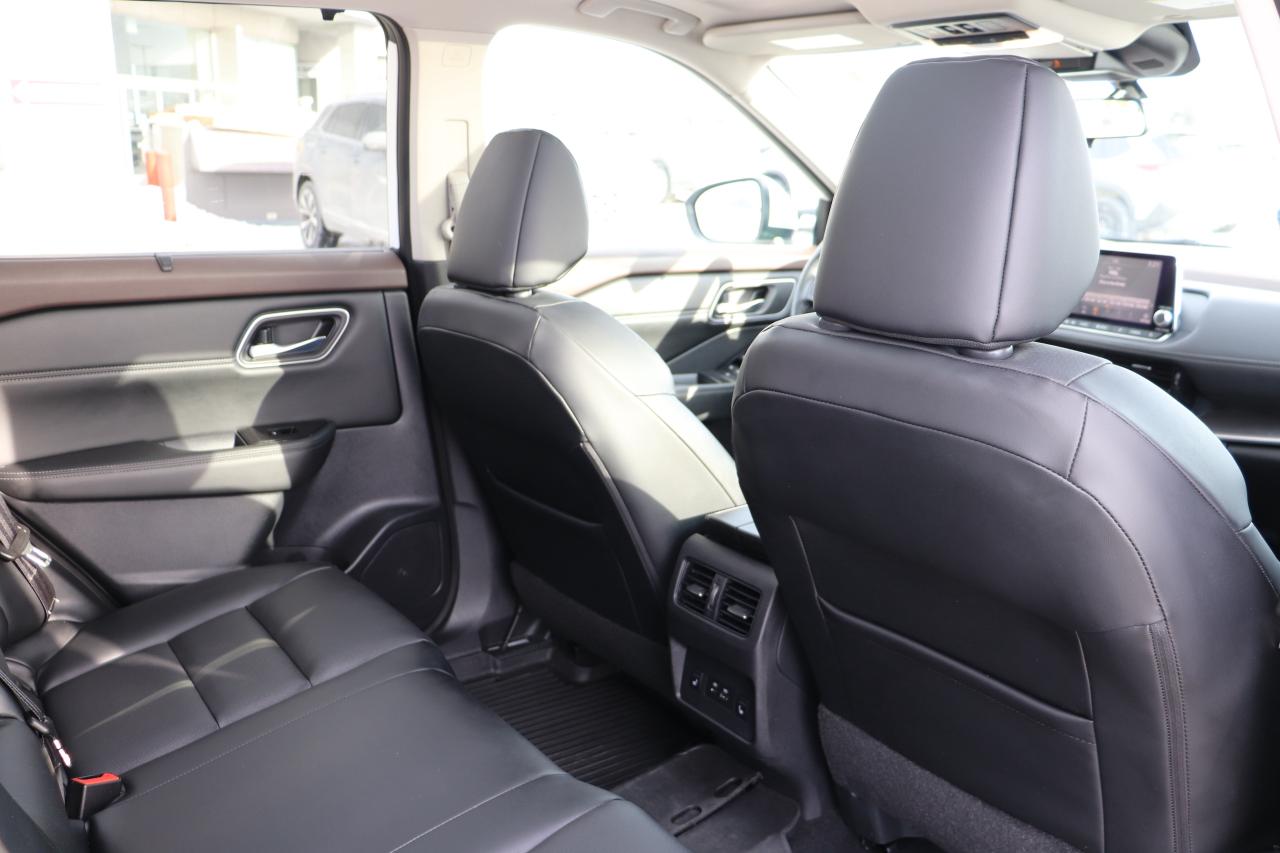 2021 Nissan Rogue SV PREMIUM PACKAGE 1 OWNER NO ACCIDENTS Photo