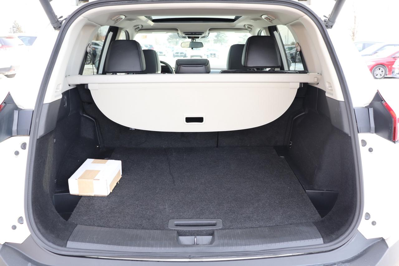 2021 Nissan Rogue SV PREMIUM PACKAGE 1 OWNER NO ACCIDENTS Photo