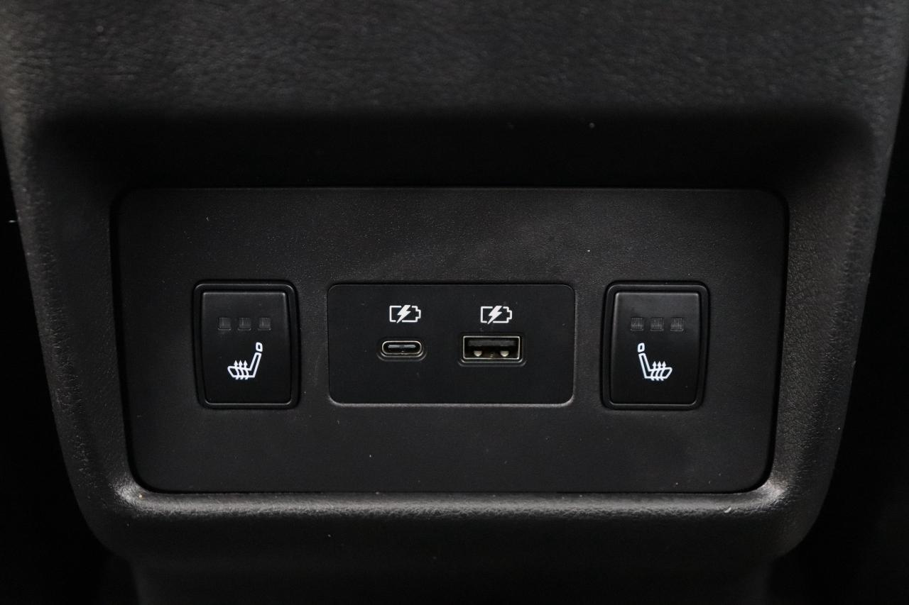 2021 Nissan Rogue SV PREMIUM PACKAGE 1 OWNER NO ACCIDENTS Photo