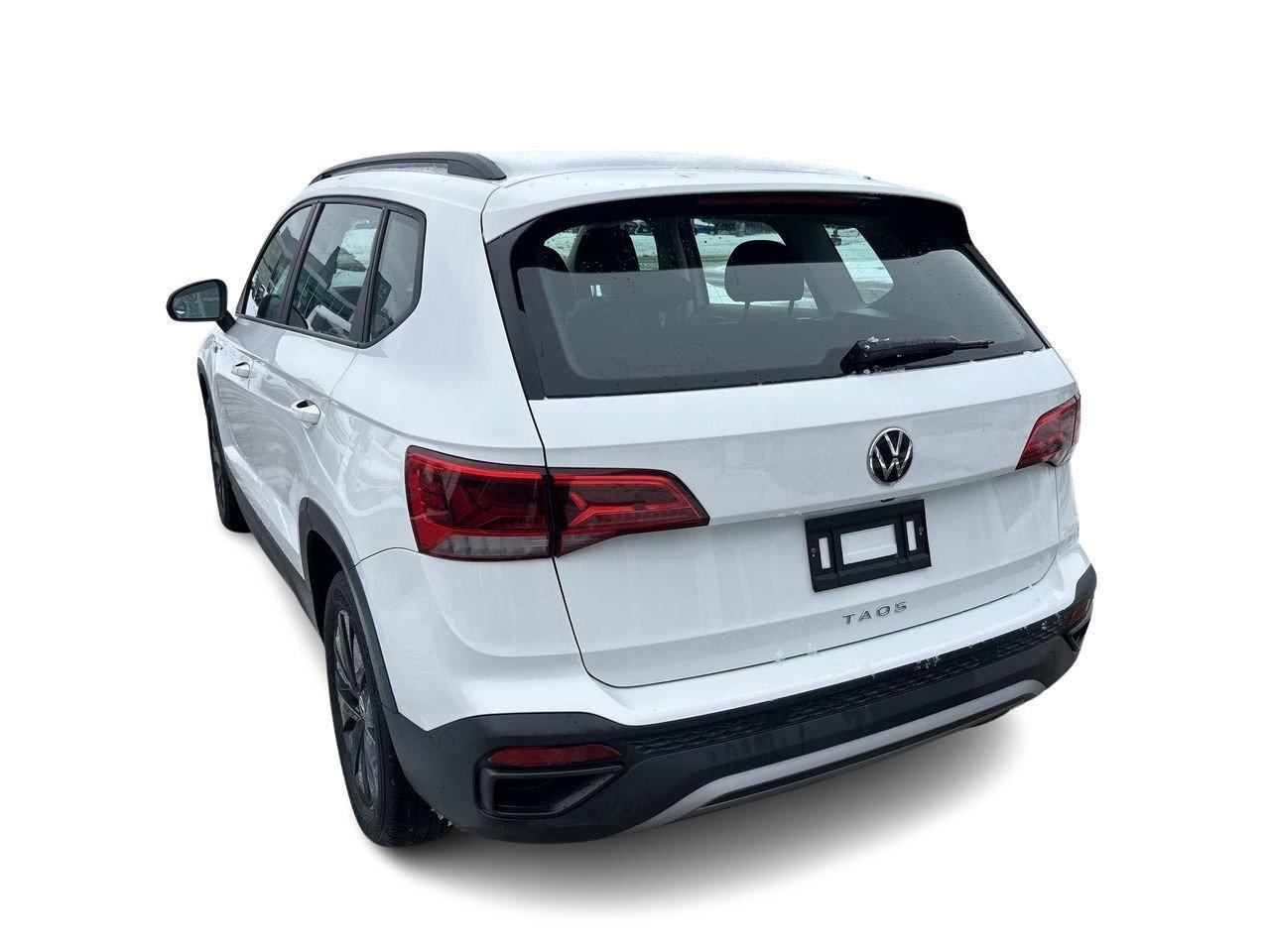 2023 Volkswagen Taos Trendline 1.5T 7sp at DSG w/ Tip 4M Alloy Wheels Photo