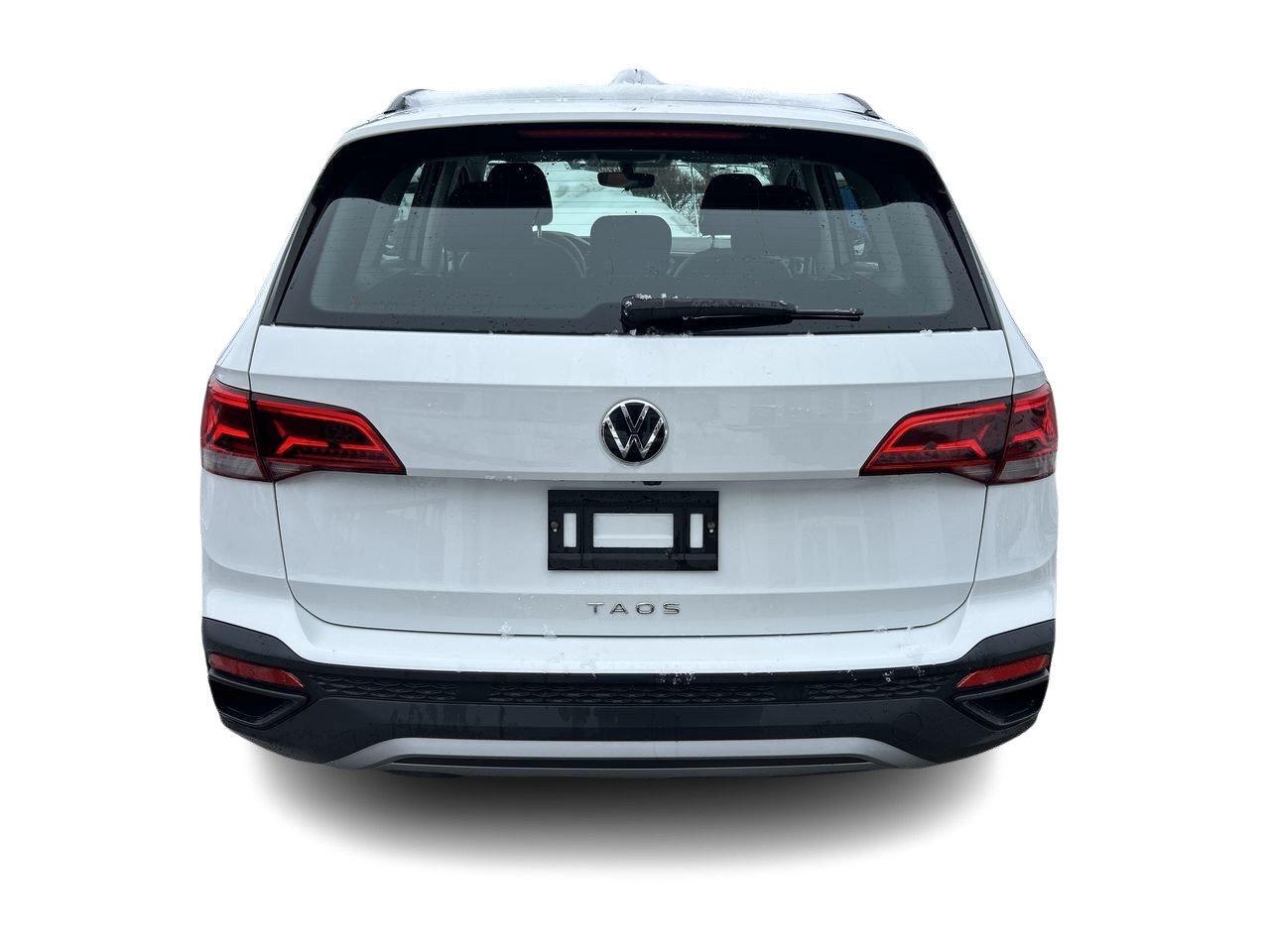 2023 Volkswagen Taos Trendline 1.5T 7sp at DSG w/ Tip 4M Alloy Wheels Photo