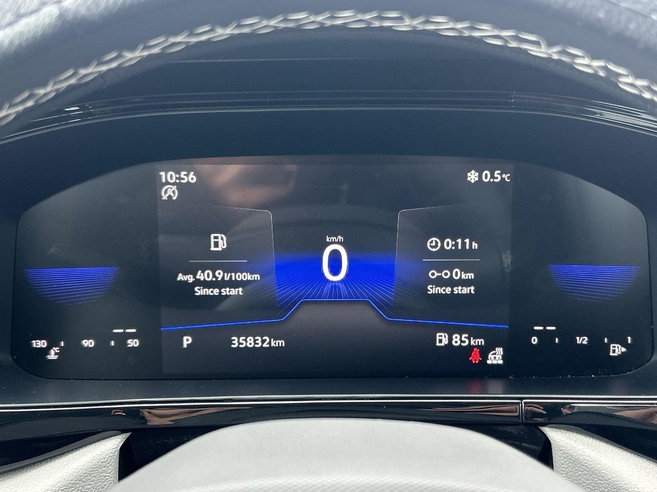 2023 Volkswagen Taos Trendline 1.5T 7sp at DSG w/ Tip 4M Alloy Wheels Photo