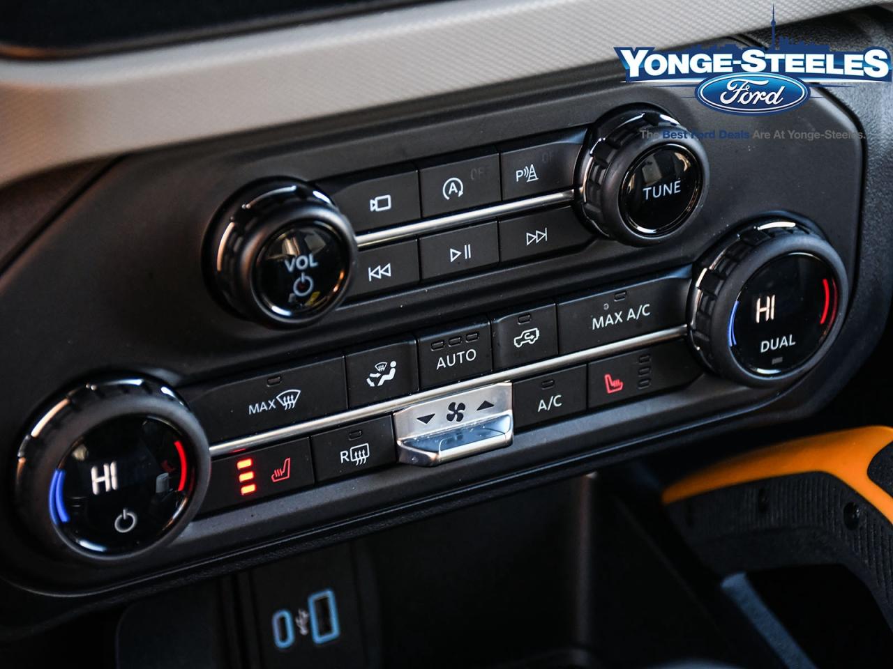 2023 Ford Bronco 2.7L BADLANDS HIGH PKG SOFT TOP Photo