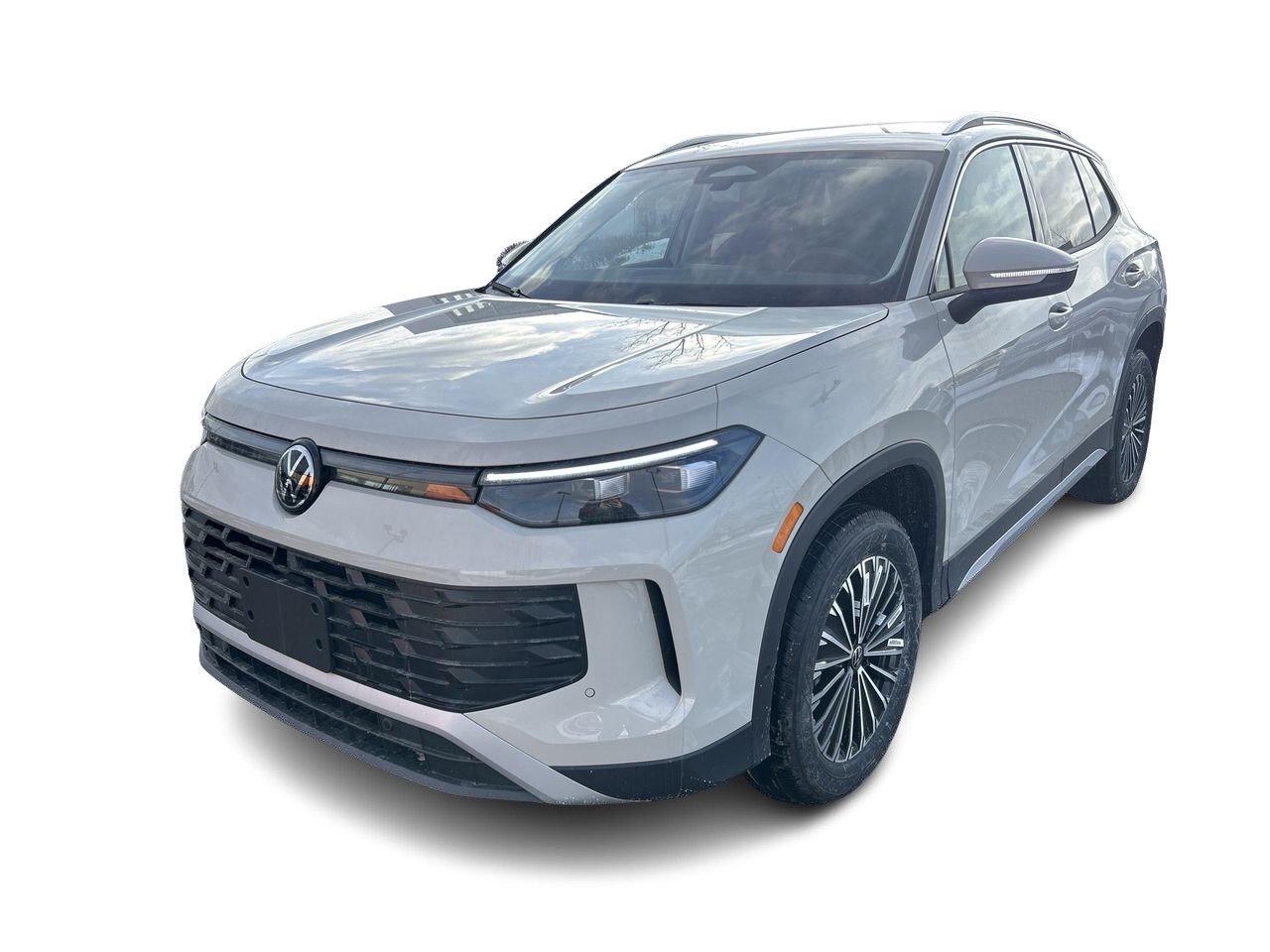 2026 Volkswagen Tiguan Comfortline 4MOTION Adaptive Cruise Control  Lane Photo