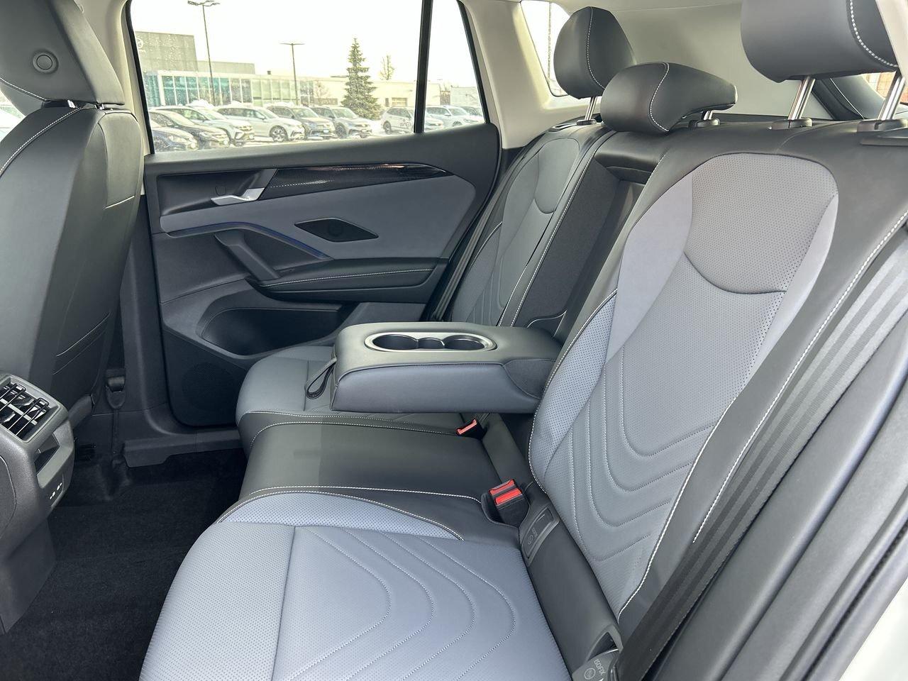 2026 Volkswagen Tiguan Comfortline 4MOTION Adaptive Cruise Control  Lane Photo