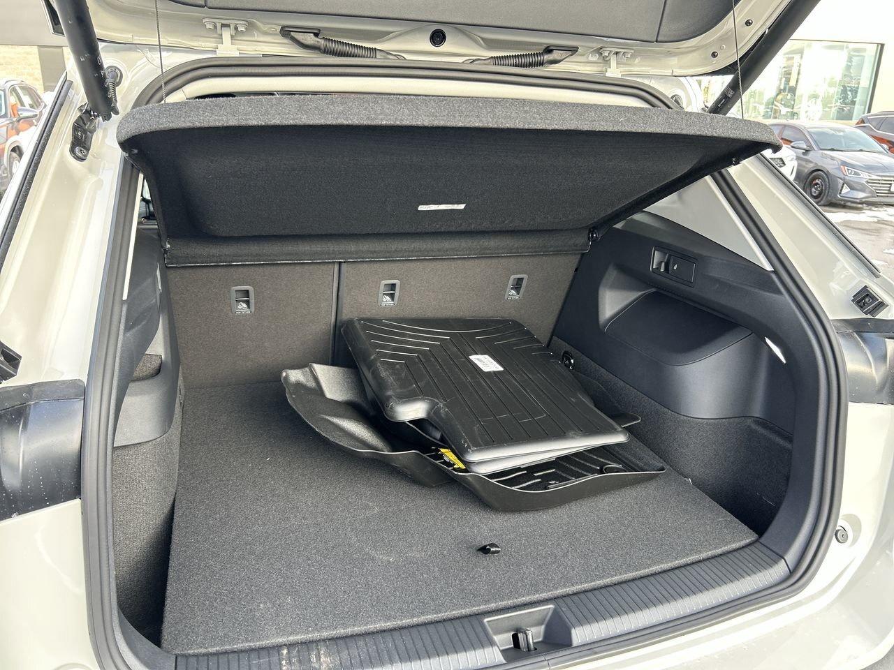 2026 Volkswagen Tiguan Comfortline 4MOTION Adaptive Cruise Control  Lane Photo