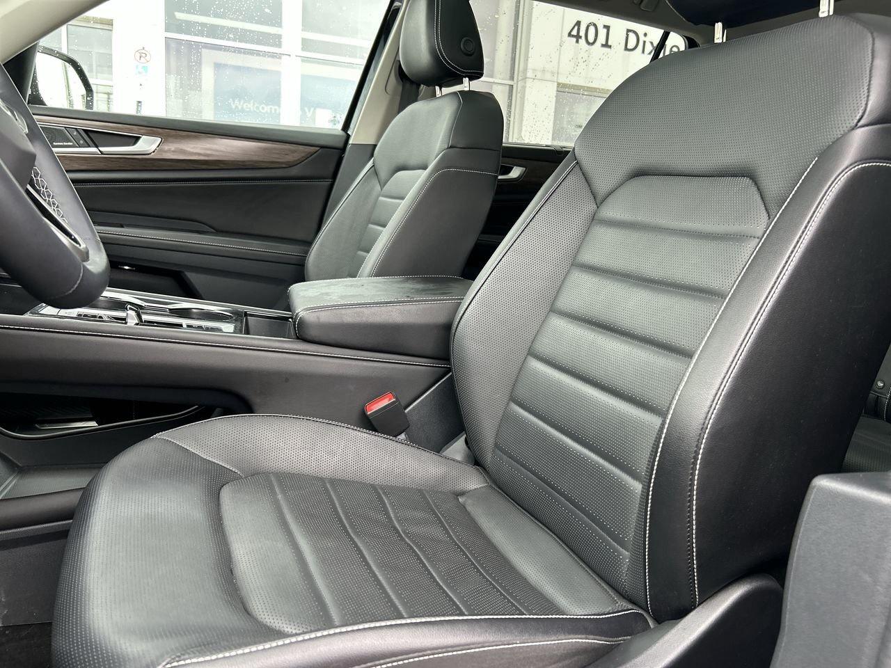 2024 Volkswagen Atlas Highline 2.0 TSI 4MOTION Leather  Sunroof  Alloy W Photo