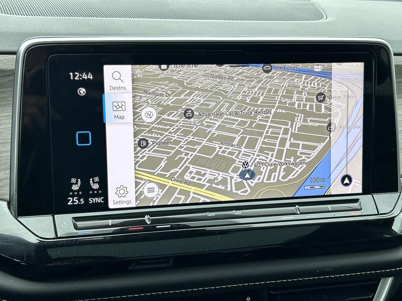 2024 Volkswagen Atlas Highline 2.0 TSI 4MOTION Leather  Sunroof  Alloy W Photo