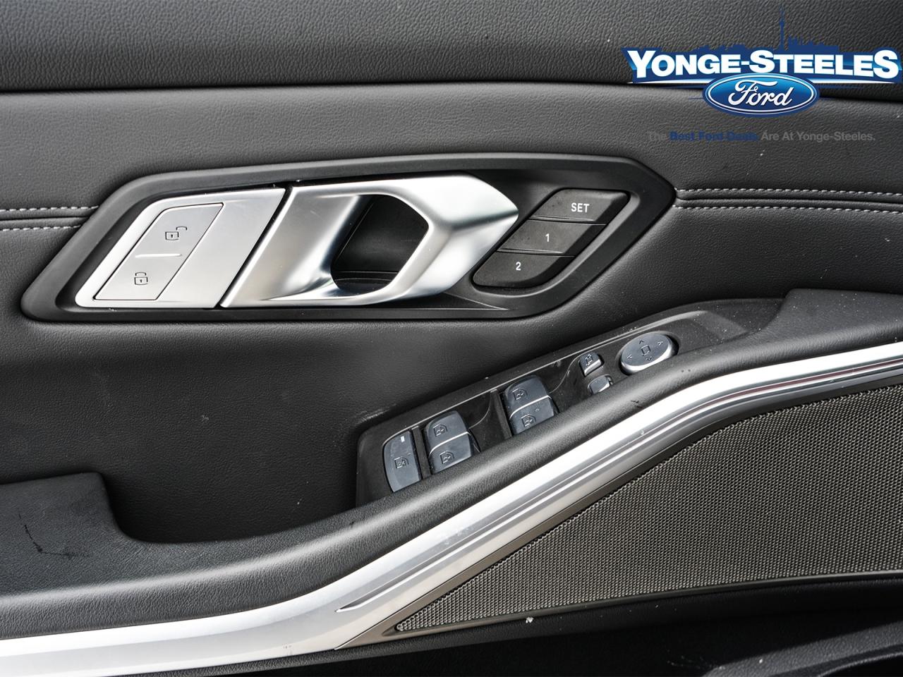 2023 BMW M3 Competition M xDrive Sedan Photo