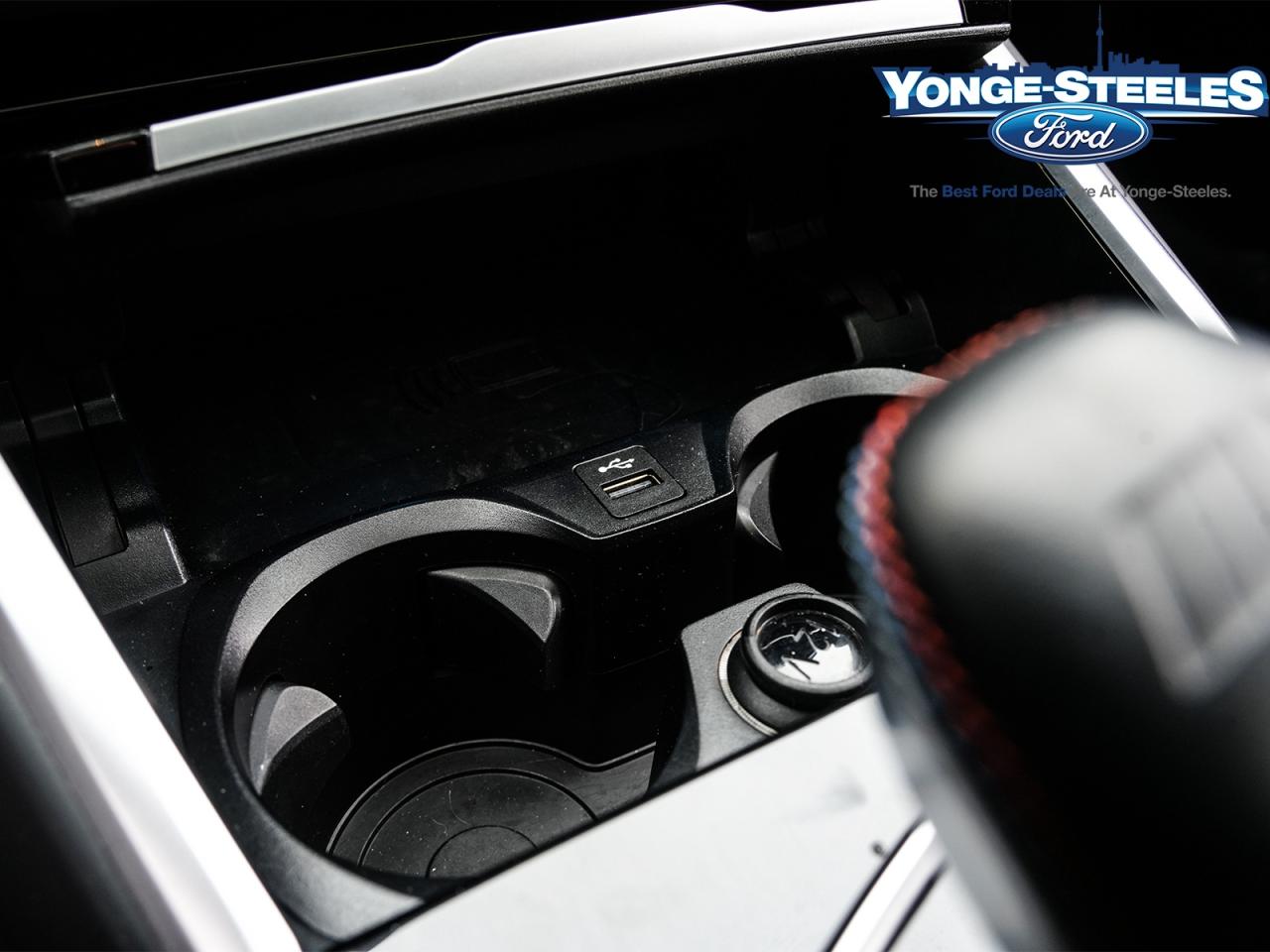 2023 BMW M3 Competition M xDrive Sedan Photo