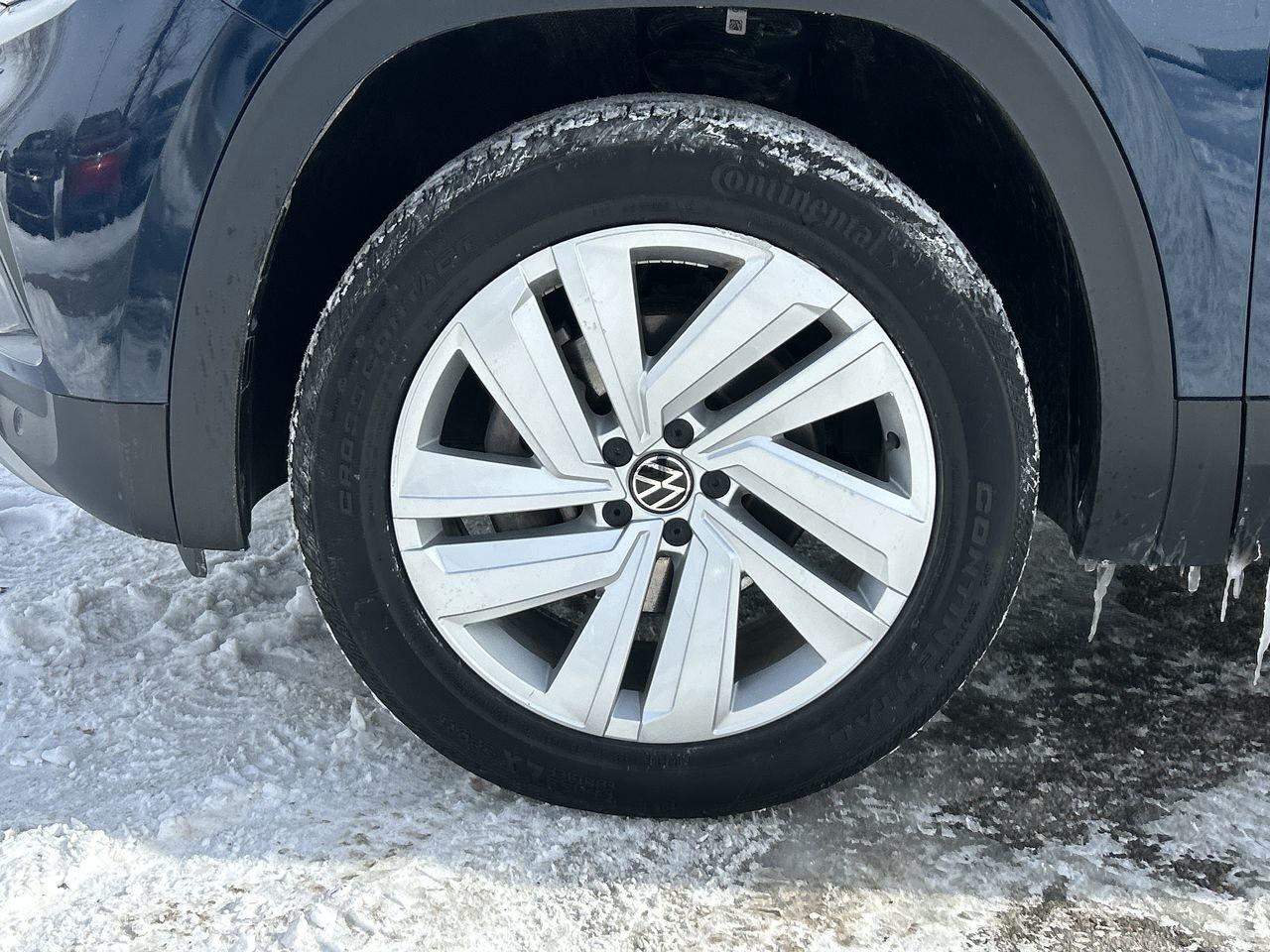 2021 Volkswagen Atlas Cross Sport Highline 2.0T 8sp at w/Tip 4MOTION Leather Seats Photo