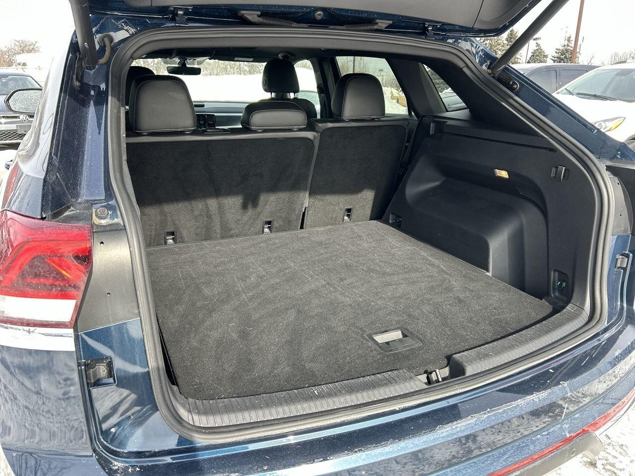 2021 Volkswagen Atlas Cross Sport Highline 2.0T 8sp at w/Tip 4MOTION Leather Seats Photo