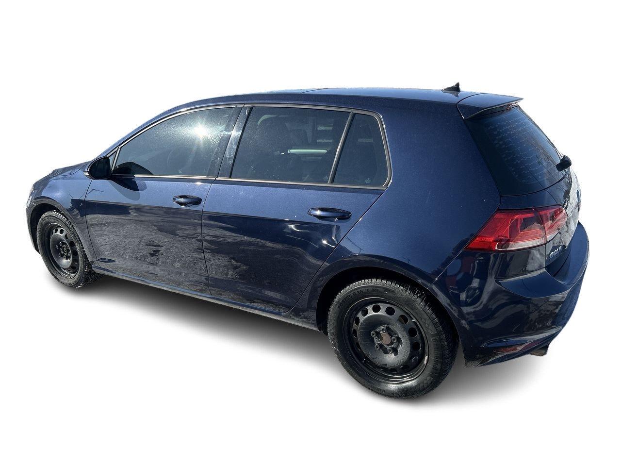 2017 Volkswagen Golf 5-Dr 1.8T Comfortline 6sp at w/Tip Keyless Start Photo