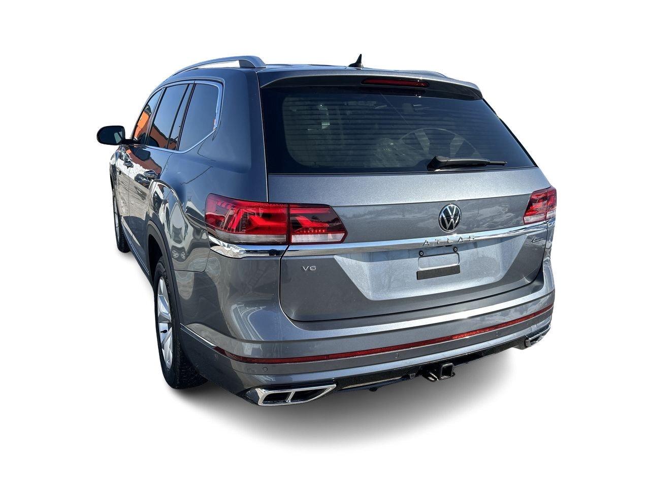 2023 Volkswagen Atlas Execline 3.6L 8sp at w/Tip 4MOTION Sunroof  Alloy Photo