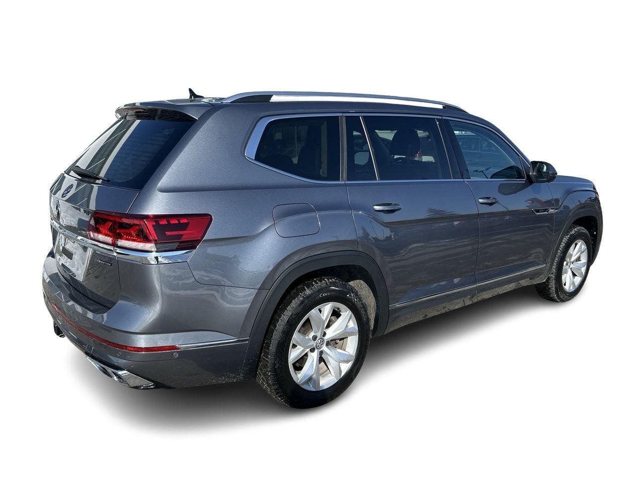 2023 Volkswagen Atlas Execline 3.6L 8sp at w/Tip 4MOTION Sunroof  Alloy Photo