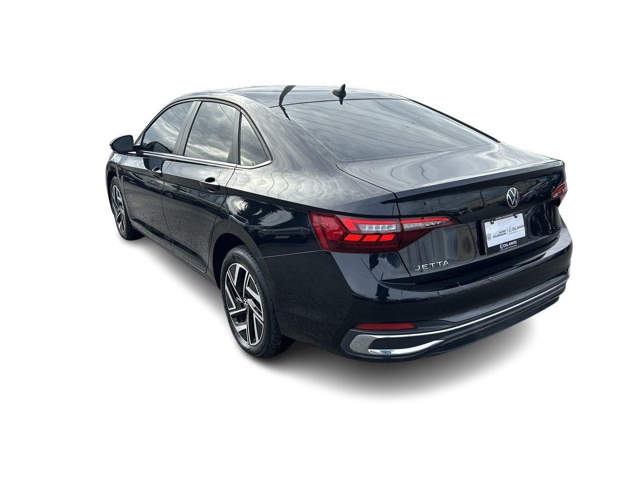 2022 Volkswagen Jetta Highline 1.5 T 8Sp at w/Tip Leather Seats  Alloy W Photo