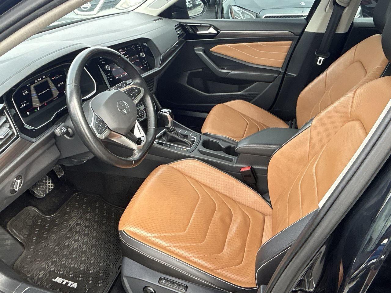 2022 Volkswagen Jetta Highline 1.5 T 8Sp at w/Tip Leather Seats  Alloy W Photo