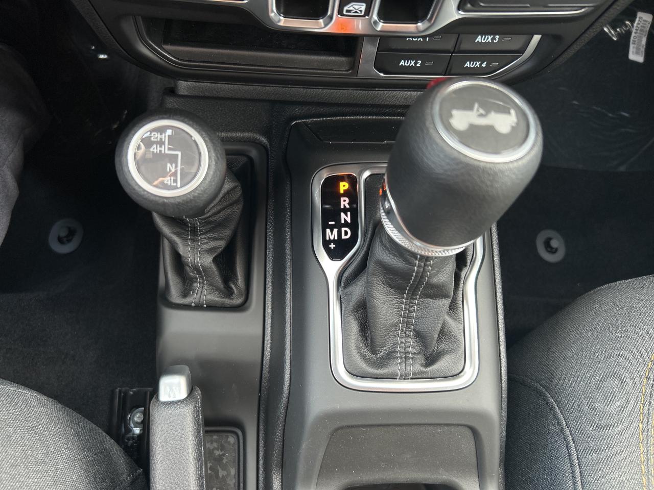 2025 Jeep Wrangler 4-Door Sahara Photo